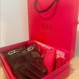 NIB Carolina Herrera Leather Gloves